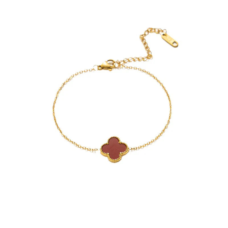 gold plagted clover armband