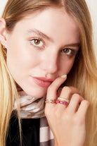 gold plated ring met zirkonia sgteentjes en dior teken